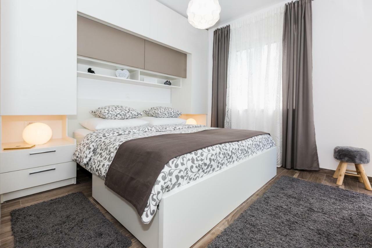Villa Pergola-Apartment Toni Mlini Dış mekan fotoğraf